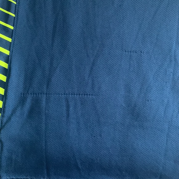 Under Armour Boys active wear t-shirt - Picture 7 of 7